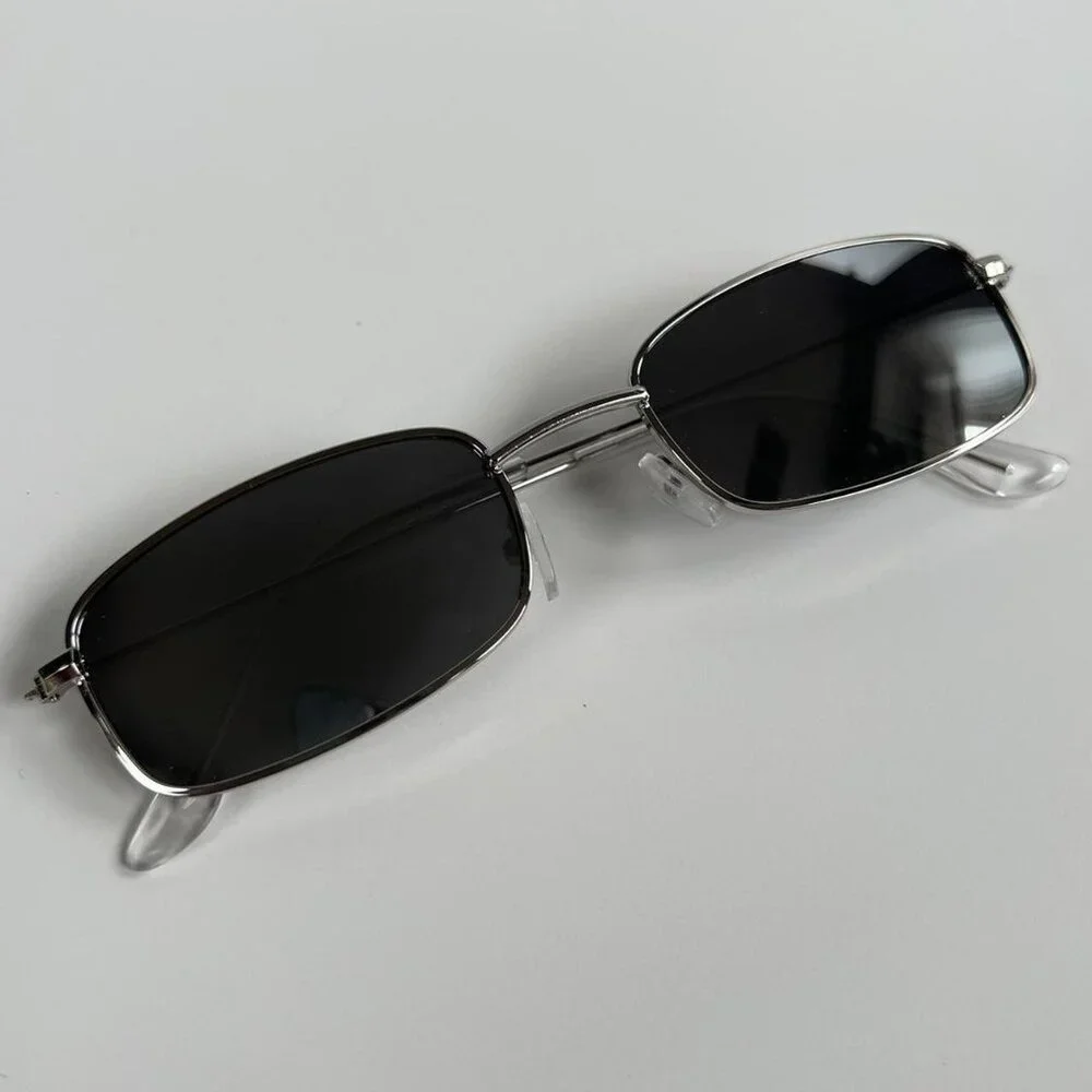vintage y2k 90s 2000s unique slim style silver trim mirror lens sunglasses